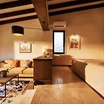 Aya Estate Relais & Chateaux Semesteranläggning (resort)