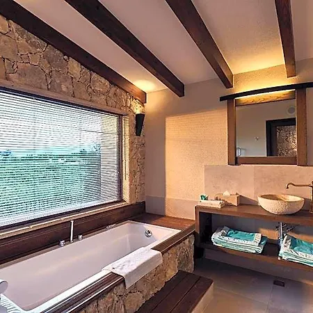 Aya Estate Relais & Chateaux