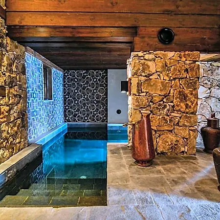 Aya Estate Relais & Chateaux 4*