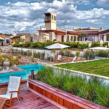 Aya Estate Relais & Chateaux 4* Мельник