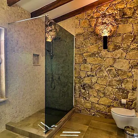 Aya Estate Relais & Chateaux 4* Мельник