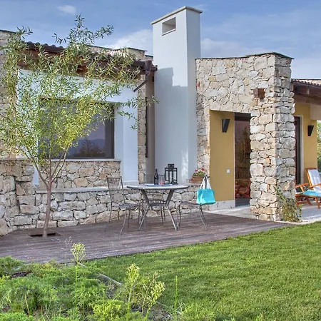 Zornitza Family Estate Relais & Chateaux 3* מלניק