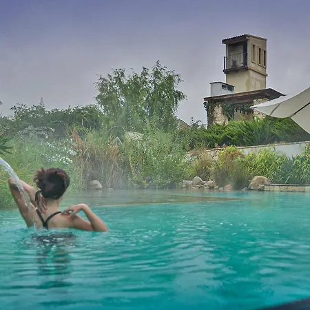 Zornitza Family Estate Relais & Chateaux מלניק